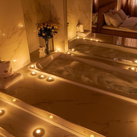 Royal Stylish Apartment In The Old City Lvov Exteriér fotografie