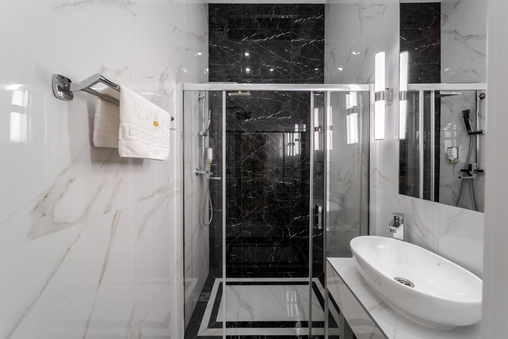 Royal Stylish Apartment In The Old City Lvov Exteriér fotografie