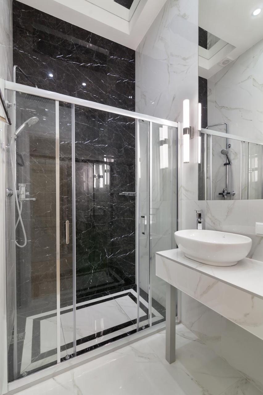 Royal Stylish Apartment In The Old City Lvov Exteriér fotografie